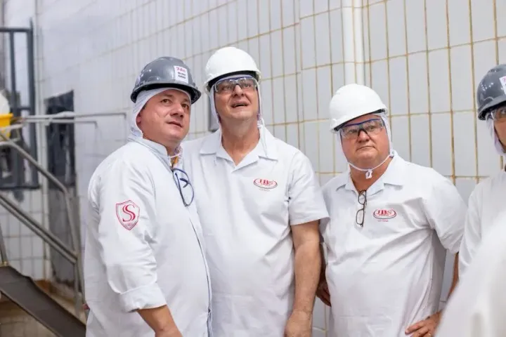JBS e o trabalho em frigoríficos: um primeiro rascunho
